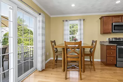 15 Hourihan St, Peabody, MA 01960 - Photo 8