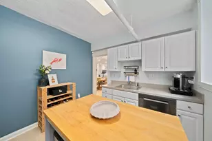 12 James St, Brookline, MA 02446 - Photo 8
