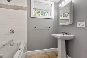 155 Pond St, Leominster, MA 01453 - Photo 20