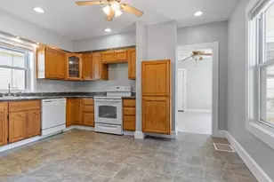 155 Pond St, Leominster, MA 01453 - Photo 12