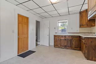 155 Pond St, Leominster, MA 01453 - Photo 34