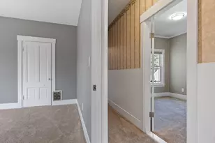 155 Pond St, Leominster, MA 01453 - Photo 28