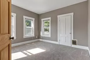 155 Pond St, Leominster, MA 01453 - Photo 26