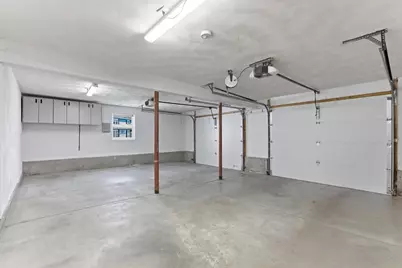 68 Burlington Street, Woburn, MA 01801 - Photo 32