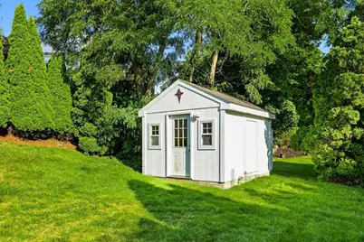 68 Burlington Street, Woburn, MA 01801 - Photo 38