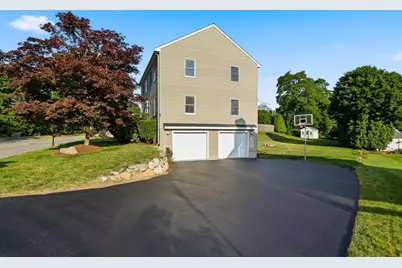 68 Burlington Street, Woburn, MA 01801 - Photo 40