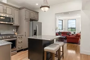 31 Bay State Rd, Boston, MA 02215 - Photo 12