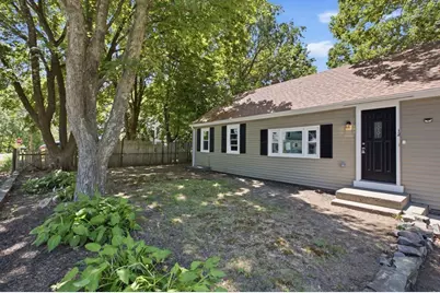 12 Elizabeth St, Stoughton, MA 02072 - Photo 6