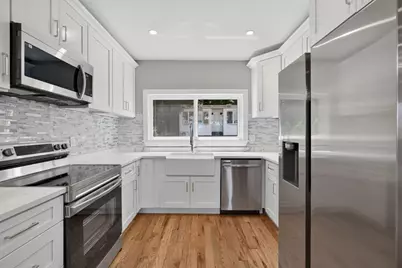 31 Wordsworth St, Boston, MA 02128 - Photo 4