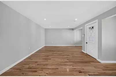 31 Wordsworth St, Boston, MA 02128 - Photo 26