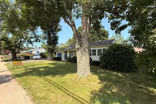 264 Slocum Rd, Dartmouth, MA 02747 - Photo 2