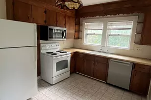 206 Nahant St, Wakefield, MA 01880 - Photo 2