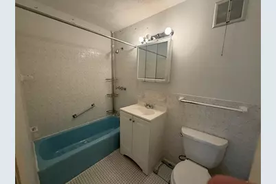 200 Governor's Dr #13, Winthrop, MA 02152 - Photo 4