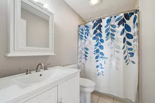 25 Sutton St, Boston, MA 02126 - Photo 8