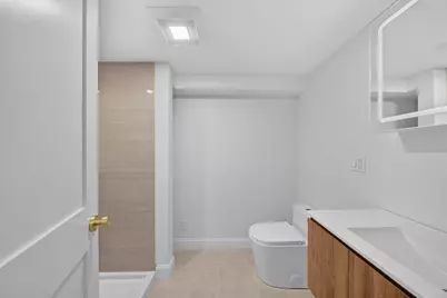 8 Everett St, Wakefield, MA 01880 - Photo 18