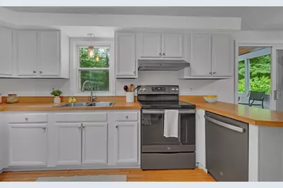 27 Redwood Dr, Princeton, MA 01541 - Photo 6