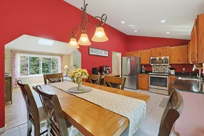 29 Tide Meadows Dr, Berkley, MA 02779 - Photo 8