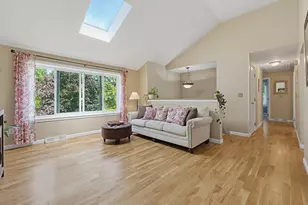 29 Tide Meadows Dr, Berkley, MA 02779 - Photo 4