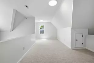 19 Russell Pl, Arlington, MA 02474 - Photo 12