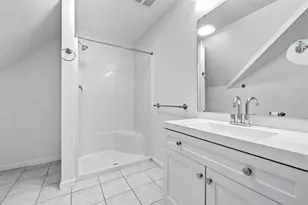 19 Russell Pl, Arlington, MA 02474 - Photo 14