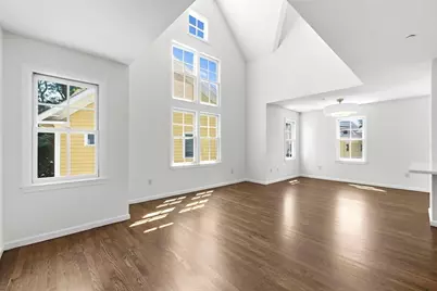 19 Russell Pl #19, Arlington, MA 02474 - Photo 2