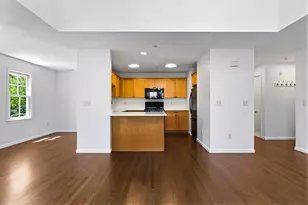 19 Russell Pl, Arlington, MA 02474 - Photo 8