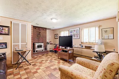 359 Howe Street, Methuen, MA 01844 - Photo 24