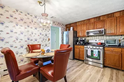 359 Howe Street, Methuen, MA 01844 - Photo 6