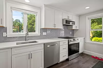 1 Brook Rd, Woburn, MA 01801 - Photo 6