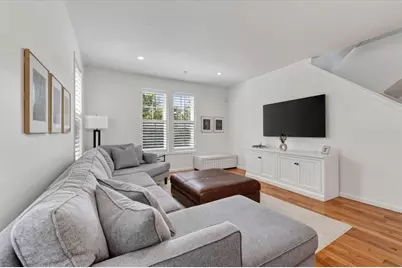 34 Parkview St, Weymouth, MA 02190 - Photo 4