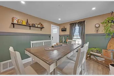 608 Abbott Ave, Leominster, MA 01453 - Photo 4