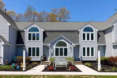 35 Pilgrim Village Road #402, Taunton, MA 02780 - Photo 1