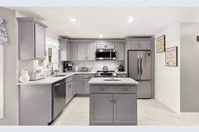 35 Pilgrim Village Road #402, Taunton, MA 02780 - Photo 2