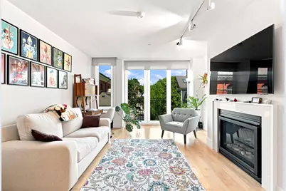 7 Beech St #219, Cambridge, MA 02140 - Photo 2