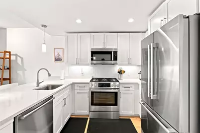 7 Beech St #219, Cambridge, MA 02140 - Photo 6