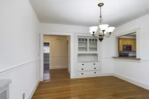 25 Rowe St, Newton, MA 02466 - Photo 6