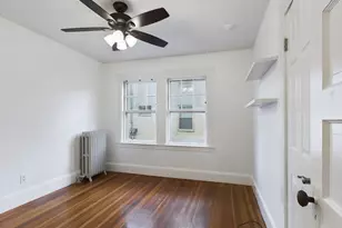 25 Rowe St, Newton, MA 02466 - Photo 8