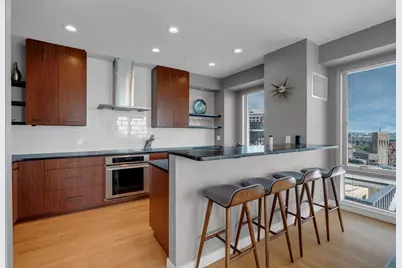80 Broad St #PH1403, Boston, MA 02110 - Photo 6