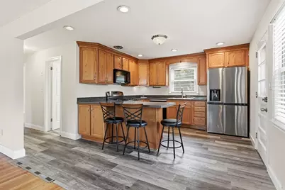 37 Saint Dennis St, Westfield, MA 01085 - Photo 6