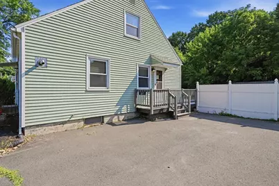 37 Saint Dennis St, Westfield, MA 01085 - Photo 32