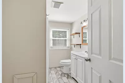 37 Saint Dennis St, Westfield, MA 01085 - Photo 20
