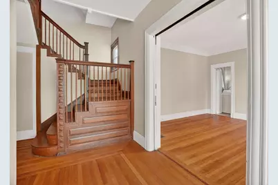 583 Watertown St #583, Newton, MA 02460 - Photo 4