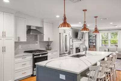 121 Salem St #121, Reading, MA 01867 - Photo 2