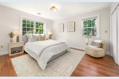 39 Fenton St #7, Boston, MA 02122 - Photo 8