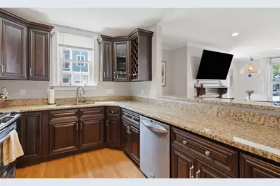 144 O Street #1, Boston, MA 02127 - Photo 4