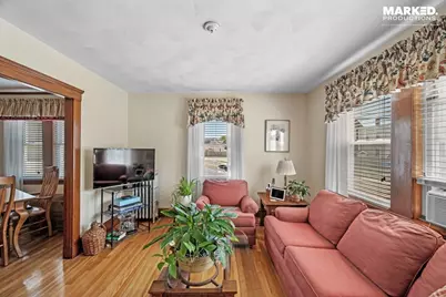 354 Lynn St, Malden, MA 02148 - Photo 4
