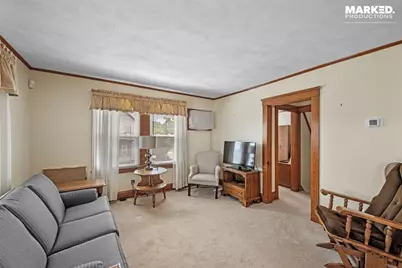 354 Lynn St, Malden, MA 02148 - Photo 18