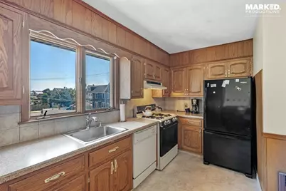 354 Lynn St, Malden, MA 02148 - Photo 24