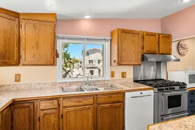 10 70th Street, Newburyport, MA 01950 - Photo 4