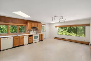 55 Chestnut St, North Reading, MA 01864 - Photo 10